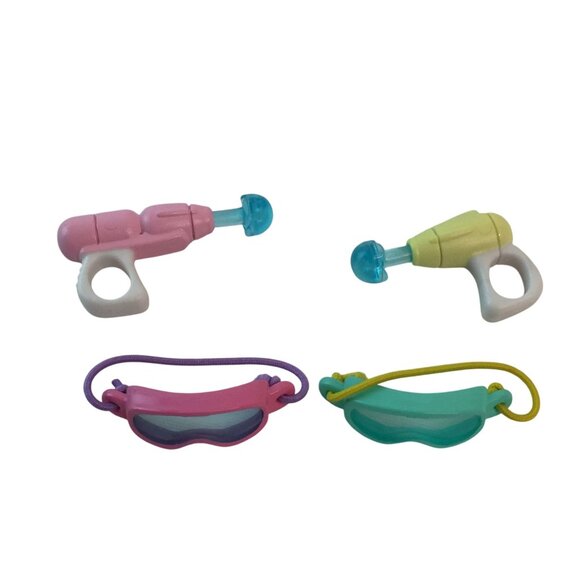 Sylvanian Families Calico Critters Nursery Friends Pool Fun Toy Set - Picture 3 of 9